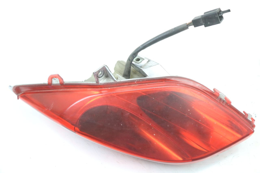 photo de LEFT REAR LIGHT YAMAHA X-MAX XMAX 125 (2010 - 2013) - Zoom on usage condition