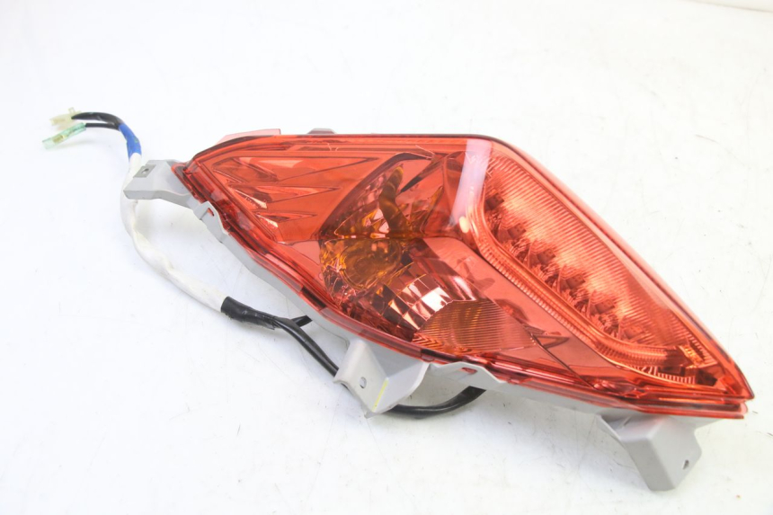 photo de LEFT TAIL LIGHT YAMAHA XMAX X-MAX 125 (2021 - 2025) - Main view