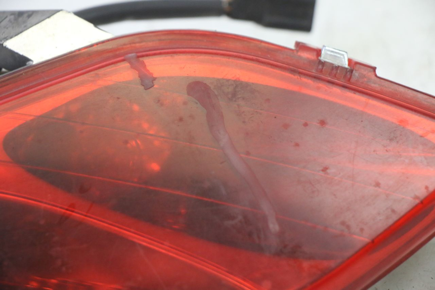 photo de LEFT REAR LIGHT YAMAHA X-MAX XMAX 125 (2010 - 2013) - Alternative perspective