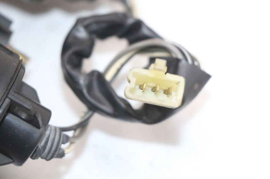 photo de Rear light HYOSUNG GF 125 (2001 - 2005) - Fixing points details