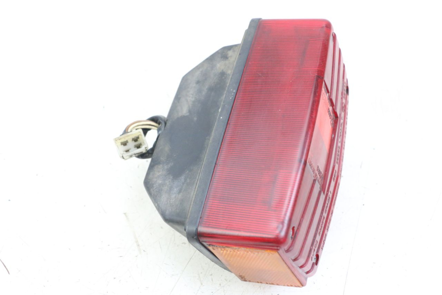 photo de TAIL LIGHT SUZUKI GSX E 250 (1982 - 1983) - Fixing points details