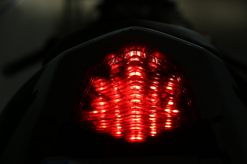 photo de TAIL LIGHT SUZUKI GSXR GSX-R 1000 (2003 - 2004) - Distinctive features