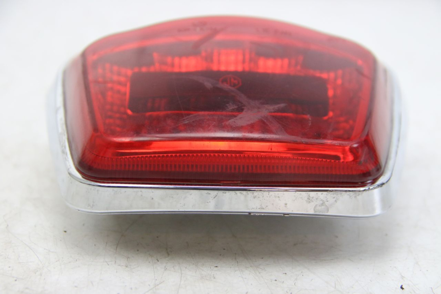 photo de REAR LIGHT JM MOTORS GT LINE 4T 50 (2021 - 2023) - Zoom on usage condition