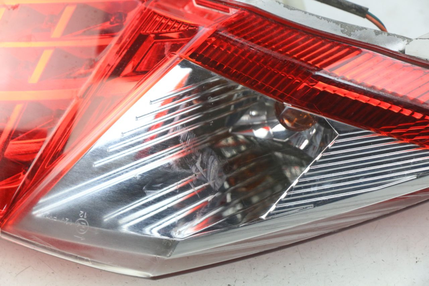 photo de TAIL LIGHT SYM GTS EFI ABS 125 (2012 - 2016) - Technical close-up