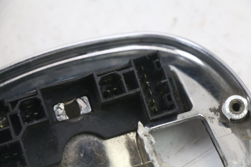 photo de TAIL LIGHT HARLEY DAVIDSON SPORTSTER XL CUSTOM 883 (1999 - 2006) - Detailed visual inspection