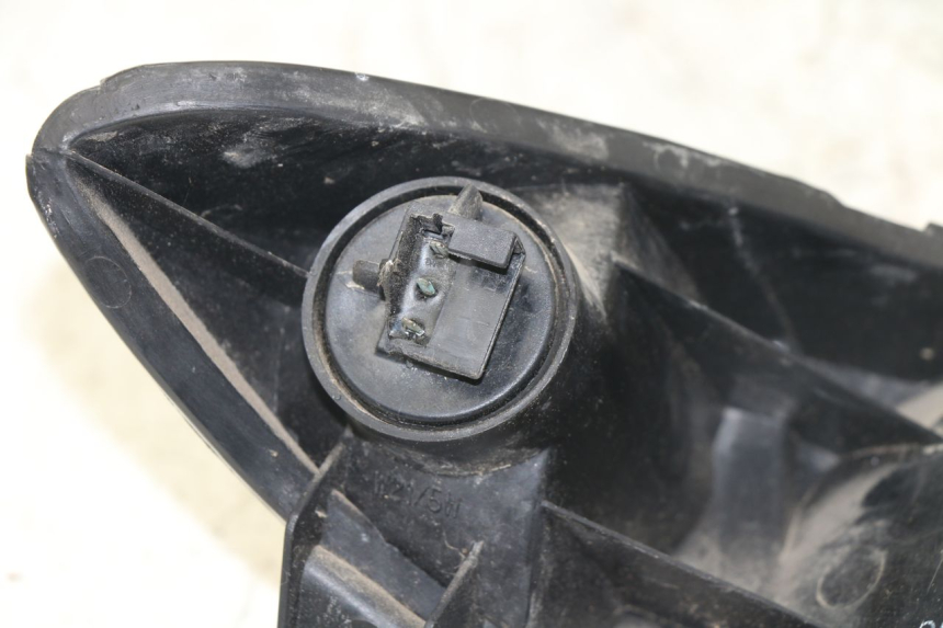 photo de TAIL LIGHT HONDA NTV DEAUVILLE 650 (2001 - 2006) - Fixing points details