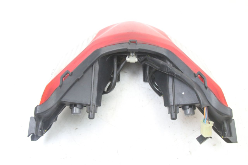 photo de TAIL LIGHT HONDA SH i 300 (2015 - 2020) - Surface and material condition