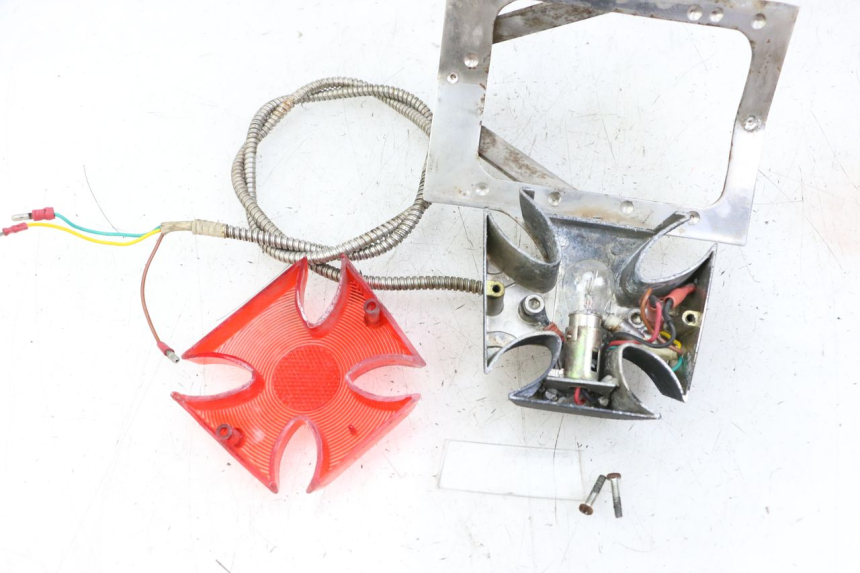 photo de TAIL LIGHT HONDA VT C2 SHADOW 750 (1997 - 2001) - Additional view of the item