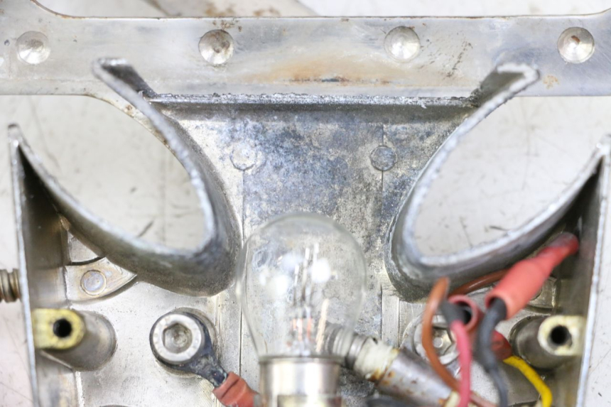 photo de TAIL LIGHT HONDA VT C2 SHADOW 750 (1997 - 2001) - High-resolution close-up