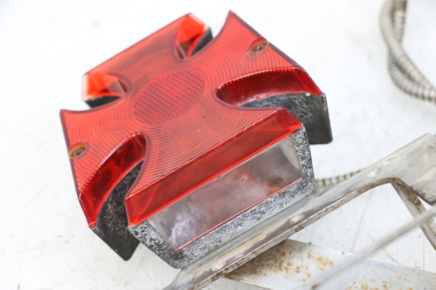 photo de TAIL LIGHT HONDA VT C2 SHADOW 750 (1997 - 2001) - Markings and original references