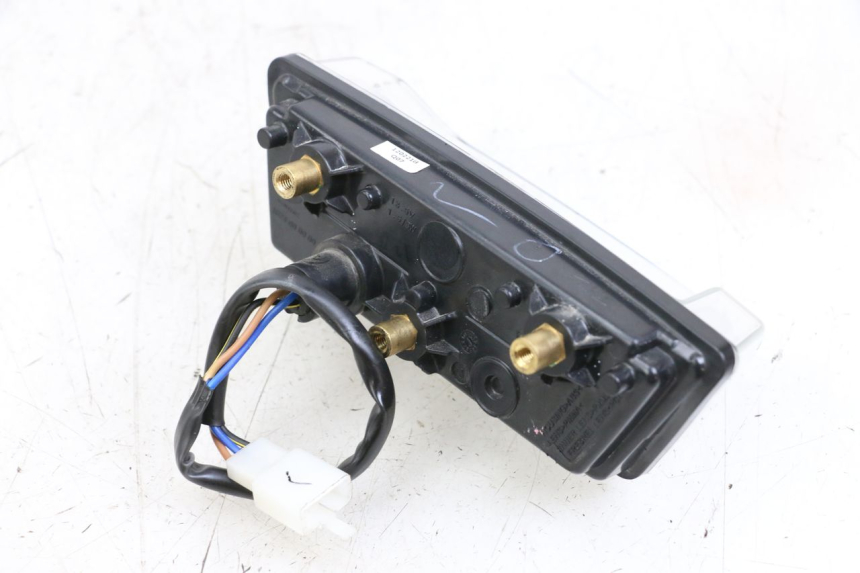 photo de TAIL LIGHT HUSQVARNA SVARTPILEN 401 (2018 - 2023) - Zoom on usage condition