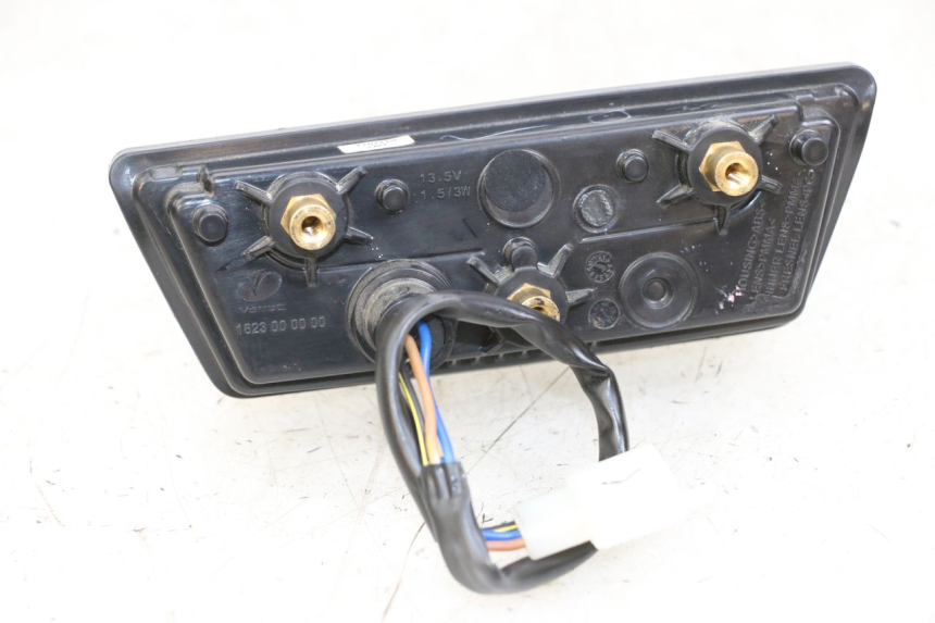 photo de TAIL LIGHT HUSQVARNA SVARTPILEN 401 (2018 - 2023) - Technical close-up