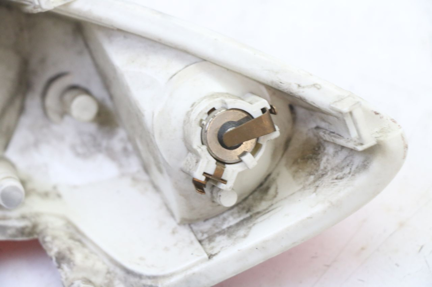 photo de TAIL LIGHT YAMAHA JOG R 50 (2004 - 2014) - Additional view of the item