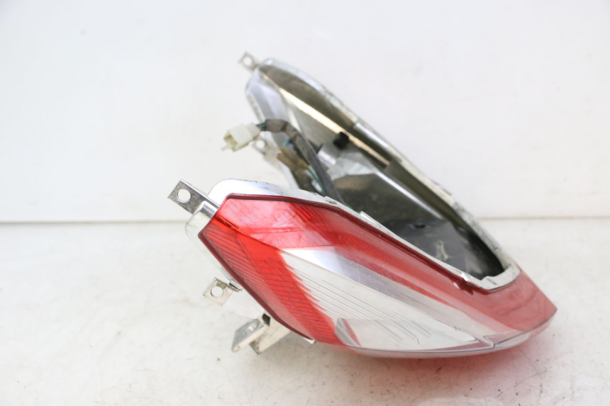 photo de TAIL LIGHT SYM JOYMAX 125 (2010 - 2017) - Distinctive features
