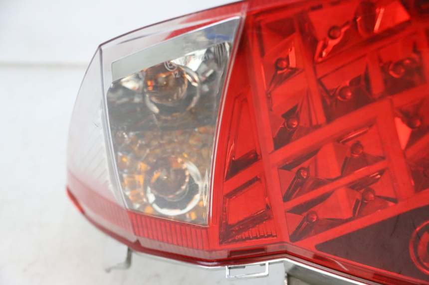 photo de TAIL LIGHT SYM JOYMAX 125 (2010 - 2017) - Detailed visual inspection