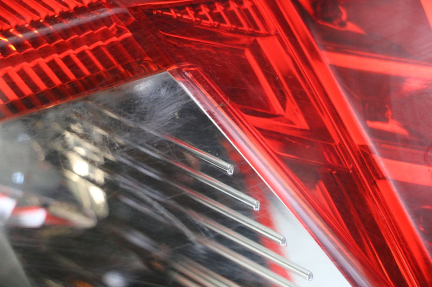 photo de TAIL LIGHT SYM JOYMAX 125 (2010 - 2017) - Alternative perspective