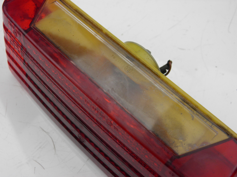 photo de TAIL LIGHT BMW K100 ABS 1000 (1989 - 1995) - Surface and material condition