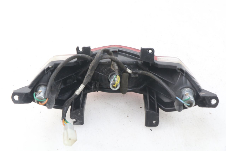 photo de REAR LIGHT PEUGEOT KISBEE 2T 50 (2010 - 2017) - Zoom on usage condition
