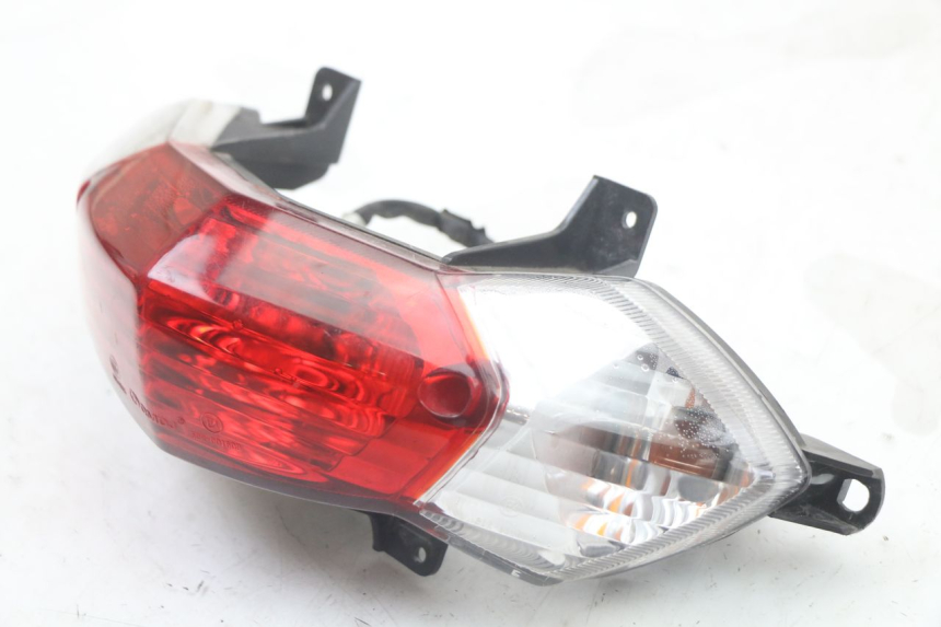 photo de REAR LIGHT PEUGEOT KISBEE 2T 50 (2010 - 2017) - Zoom on usage condition