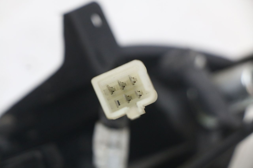 photo de REAR LIGHT PEUGEOT KISBEE 2T 50 (2010 - 2017) - Checked used part