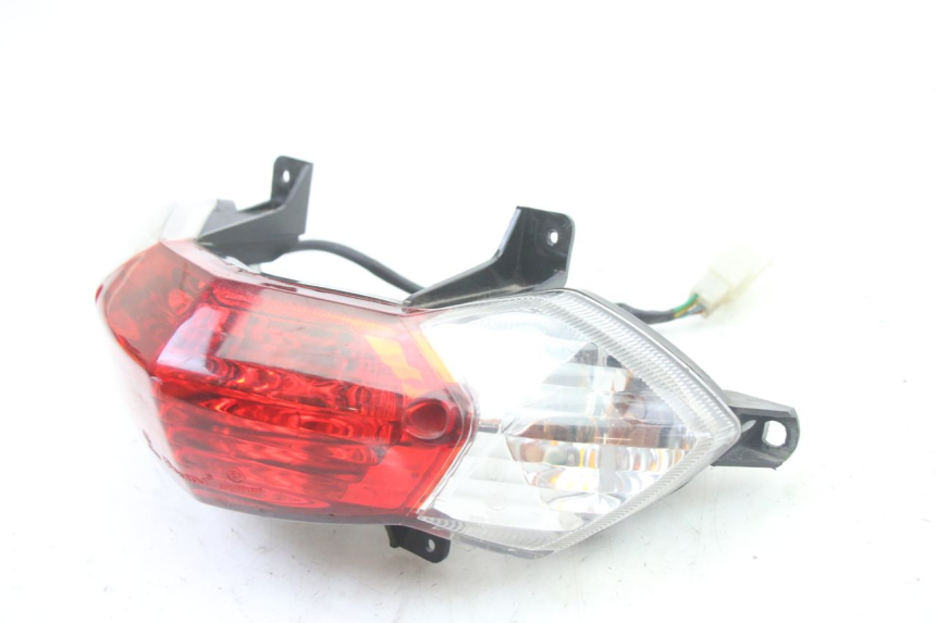 photo de REAR LIGHT PEUGEOT KISBEE 2T 50 (2010 - 2017) - Zoom on usage condition
