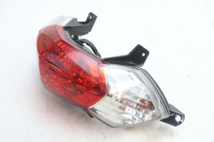 photo de TAIL LIGHT PEUGEOT KISBEE 2T 50 (2018 - 2022) - Zoom on usage condition
