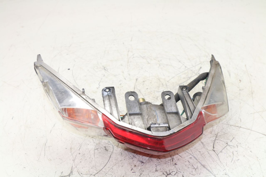 photo de REAR LIGHT KYMCO AGILITY RS 4T 50 (2009 - 2013) - Surface and material condition