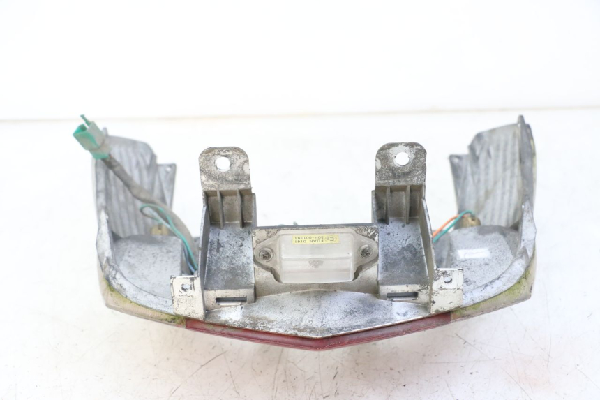 photo de REAR LIGHT KYMCO DINK 4T 50 (2007 - 2018) - Fixing points details
