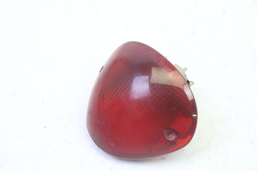 photo de TAIL LIGHT PIAGGIO LIBERTY 125 (1998 - 2008) - Zoom on usage condition