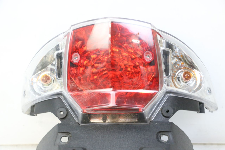 photo de TAIL LIGHT LONGJIA SHARPY 125 (2020 - 2024) - Distinctive features