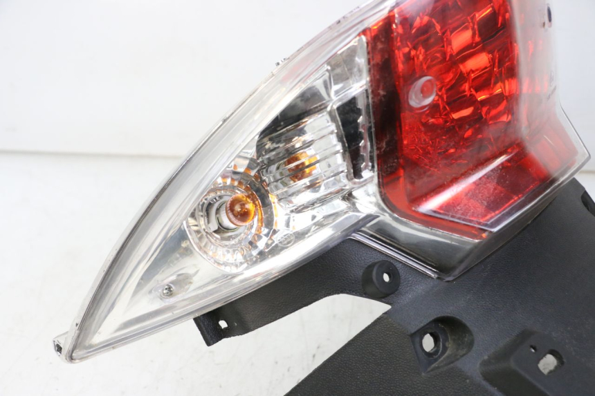photo de TAIL LIGHT LONGJIA SHARPY 125 (2020 - 2024) - Zoom on usage condition