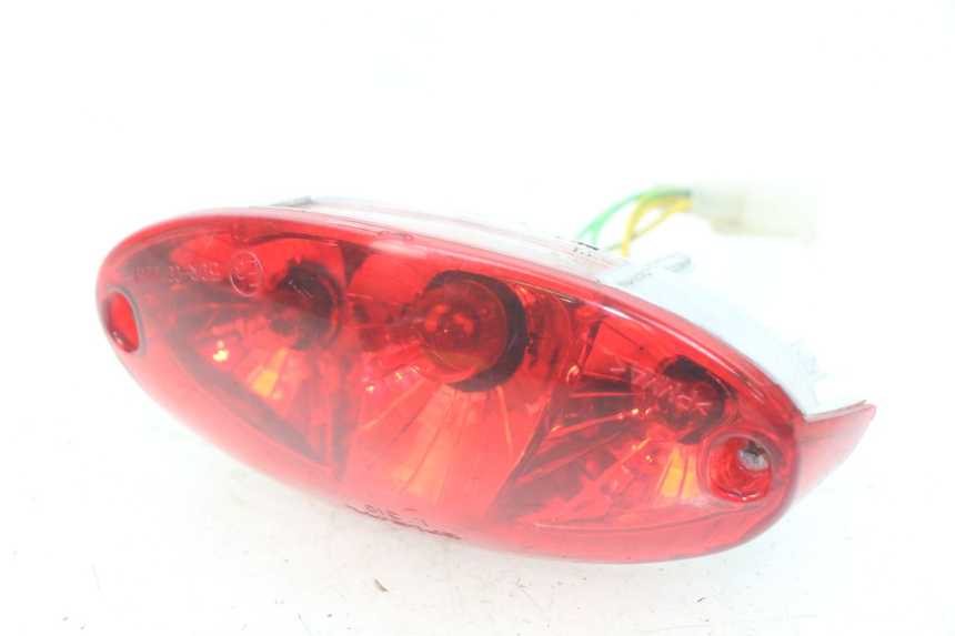 photo de TAIL LIGHT PEUGEOT LUDIX BLASTER 50 (2006 - 2014) - Fixing points details