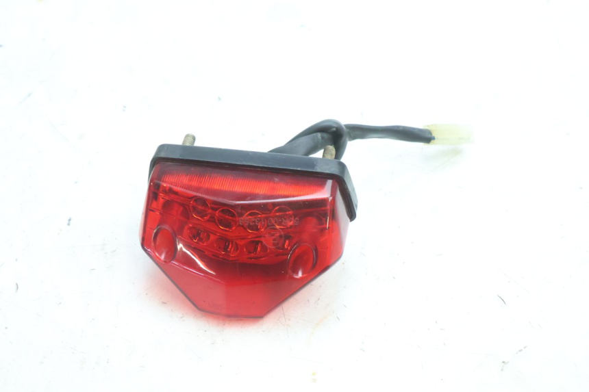 photo de TAIL LIGHT RIEJU MRT PRO SUPERMOTARD 50 (2007 - 2018) - Zoom on usage condition
