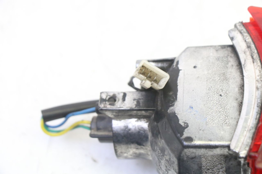 photo de TAIL LIGHT PIAGGIO NEW TYPHOON 50 (2010 - 2017) - Alternative perspective