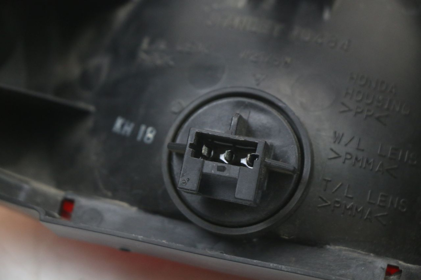 photo de REAR LIGHT HONDA NTV DEAUVILLE 650 (1998 - 2001) - Checked used part