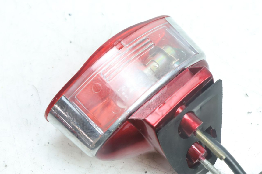 photo de REAR LIGHT JM MOTORS OLDIES 4T 50 (2010 - 2020) - Surface and material condition