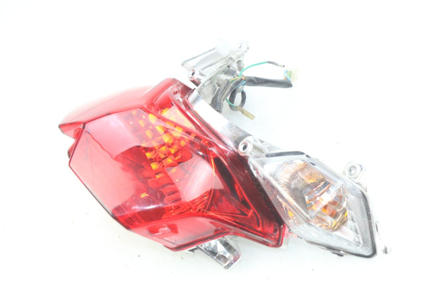 photo de REAR LIGHT SYM ORBIT III 3 4T 50 (2018 - 2021) - Surface and material condition