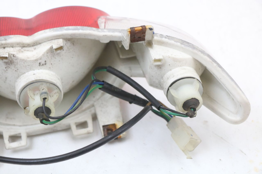 photo de TAIL LIGHT MBK OVETTO ONE 2T 50 (2013 - 2017) - Fixing points details