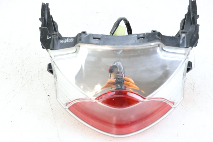photo de REAR LIGHT HONDA PCX (JF47) 125 (2012 - 2013) - Alternative perspective