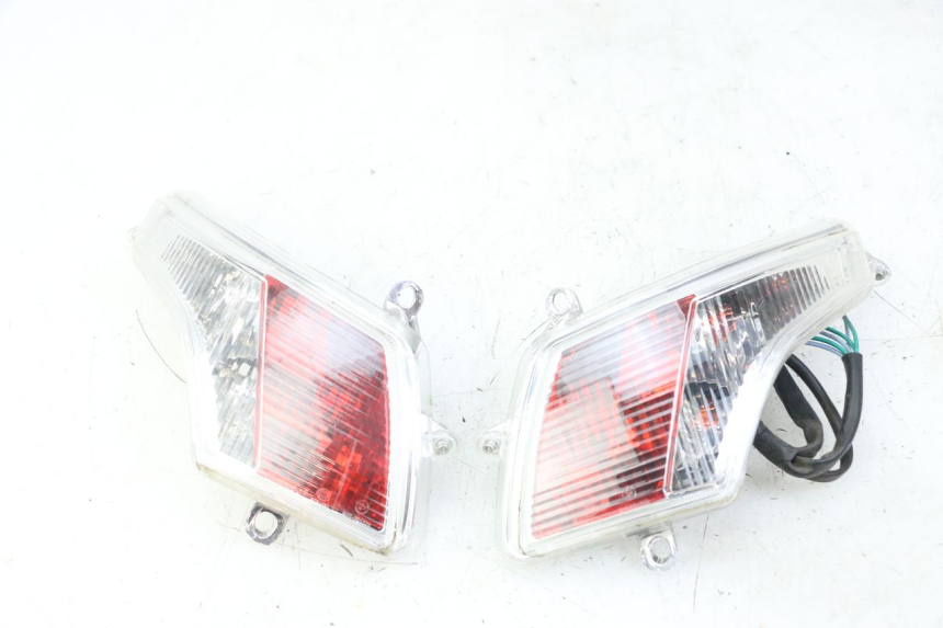 photo de TAIL LIGHT PEUGEOT VIVACITY 125 (2010 - 2017) - Main view