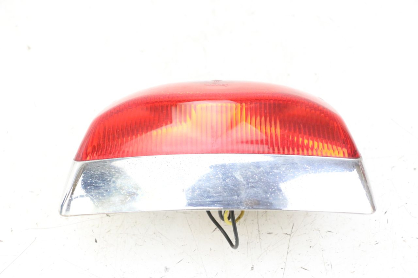 photo de TAIL LIGHT PIAGGIO VESPA LX 150 (2005 - 2013) - Fixing points details