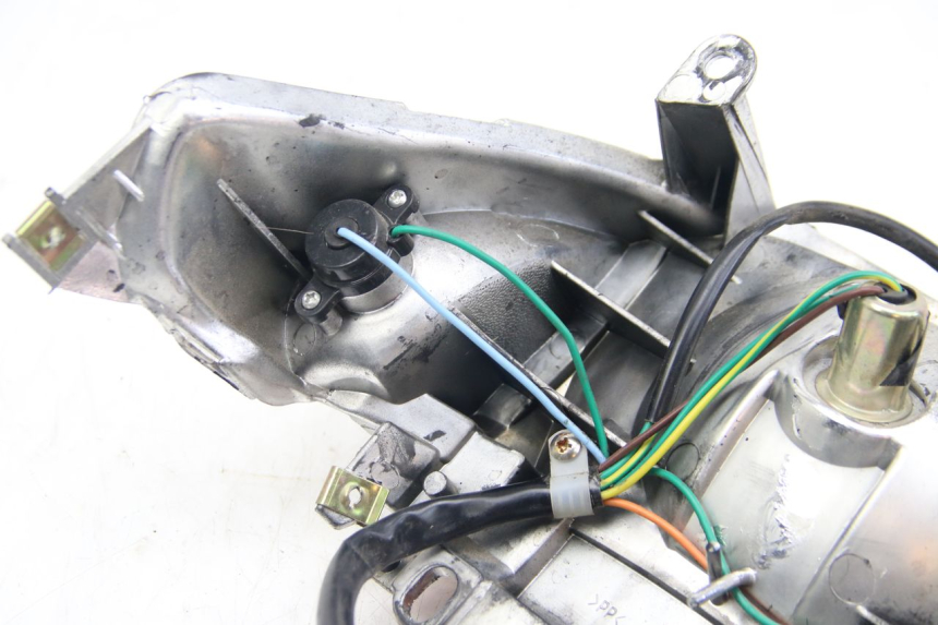 photo de REAR LIGHT TNT MOTOR ROMA 10' 4T 50 (2019 - 2022) - Surface and material condition