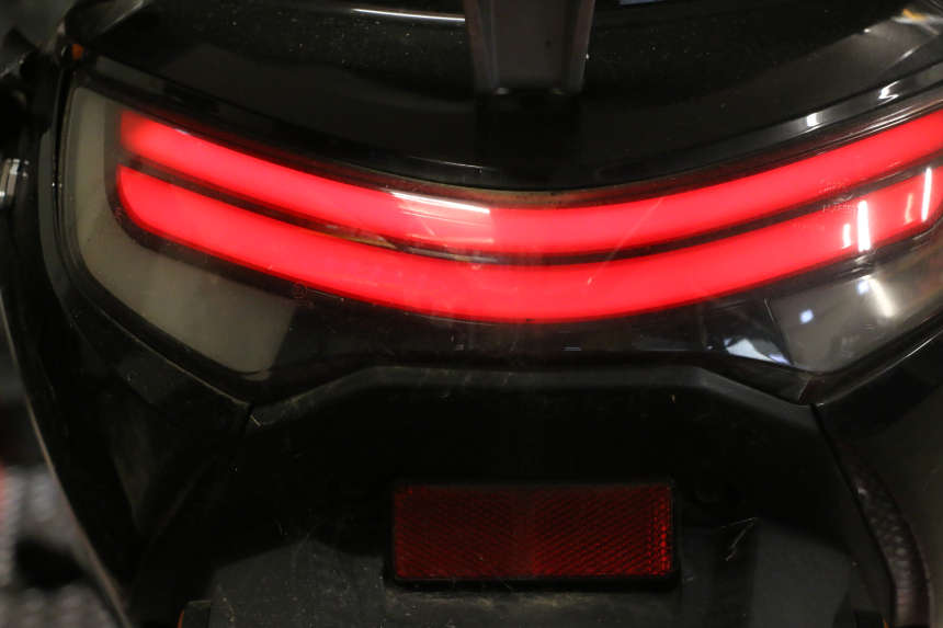 photo de TAIL LIGHT BAIKU SAKURA 1 (2021 - 2025) - Zoom on usage condition