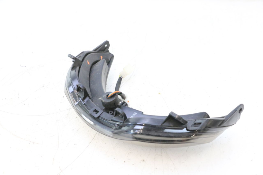 photo de TAIL LIGHT BAIKU SAKURA 1 (2021 - 2025) - Technical close-up