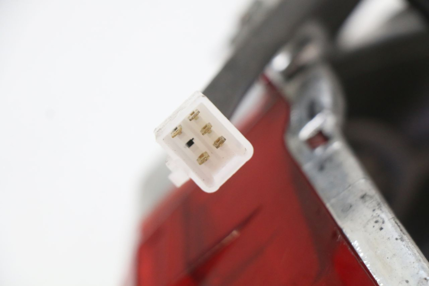 photo de REAR LIGHT JM MOTORS SANTANA 50 (2014 - 2023) - Fixing points details