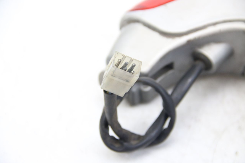 photo de REAR LIGHT APRILIA SCARABEO 4T 50 (2009 - 2017) - Fixing points details