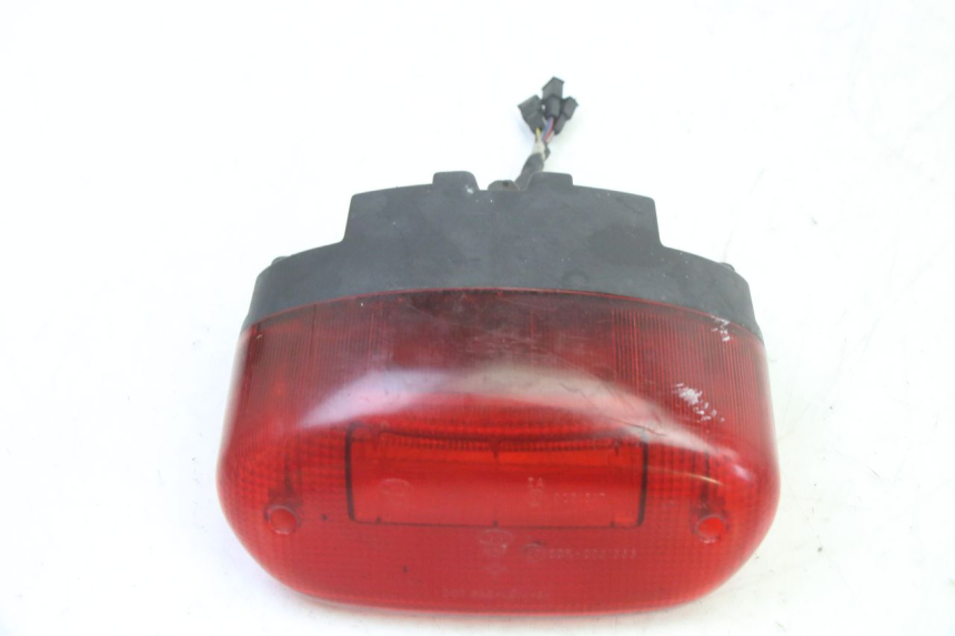 photo de TAIL LIGHT TRIUMPH SPRINT 900 (1995 - 1998) - Component detail