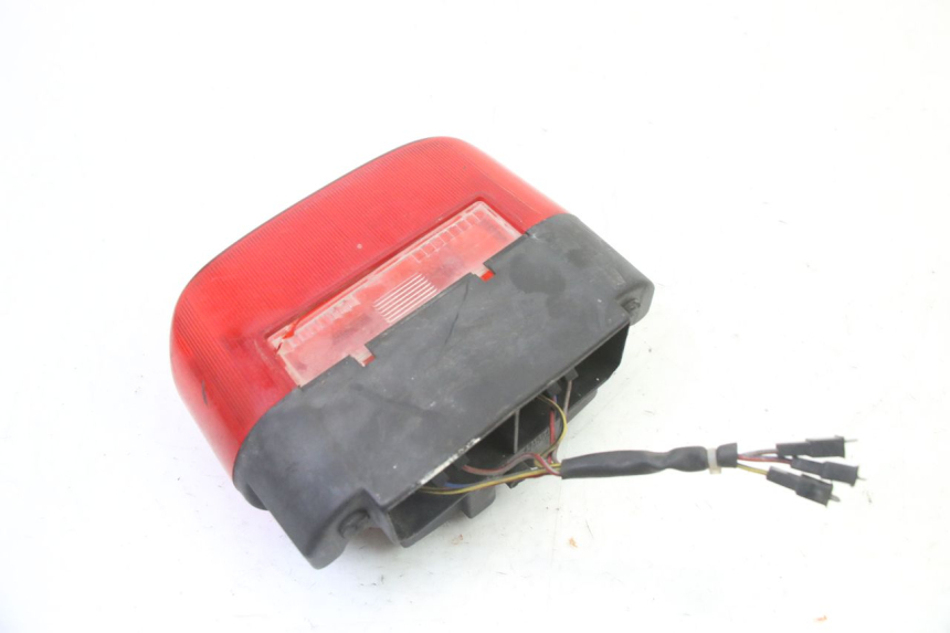 photo de TAIL LIGHT TRIUMPH SPRINT 900 (1995 - 1998) - Technical close-up