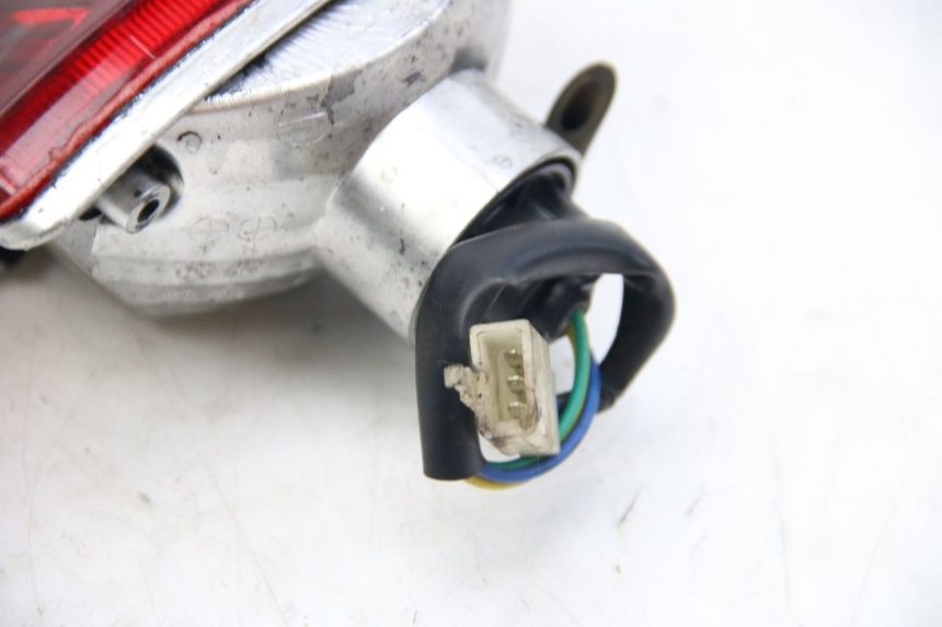 photo de REAR LIGHT APRILIA SR 2T 50 (2012 - 2017) - Fixing points details