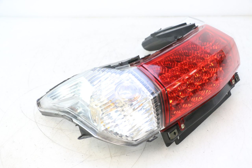 photo de TAIL LIGHT RAZZO STEED 125 (2012 - 2018) - Component zoom